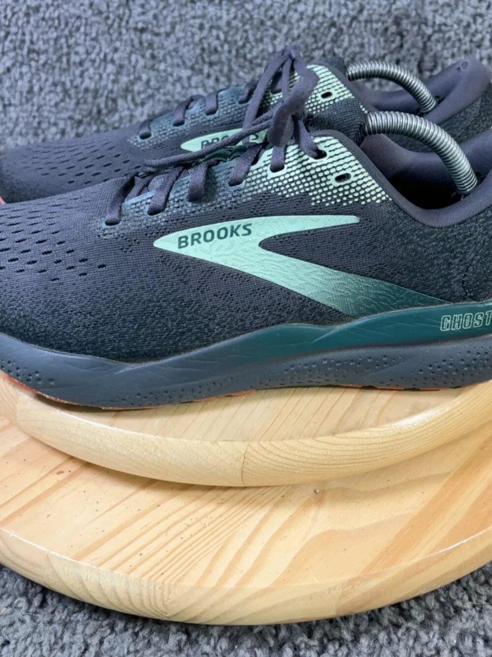 Brooks Ghost 16 Running Shoes Mens Size 11 Low Top Gym Training Sneakers